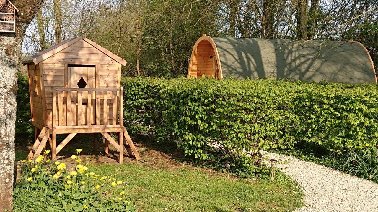 Cabane En Bois Avec Bain Nordique Asnieres-sur-Vegre Eksteriør bilde